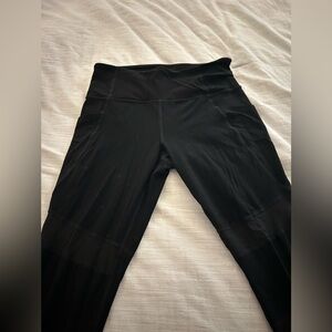Athleta black elevation crop with mesh
